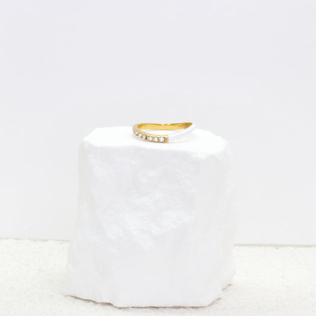 Gleam Ring