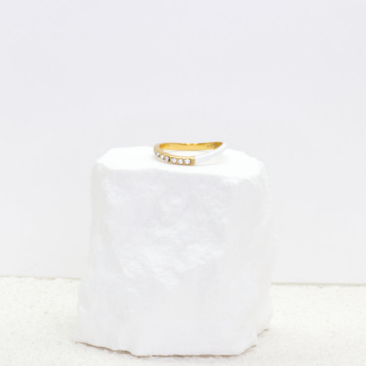 Gleam Ring