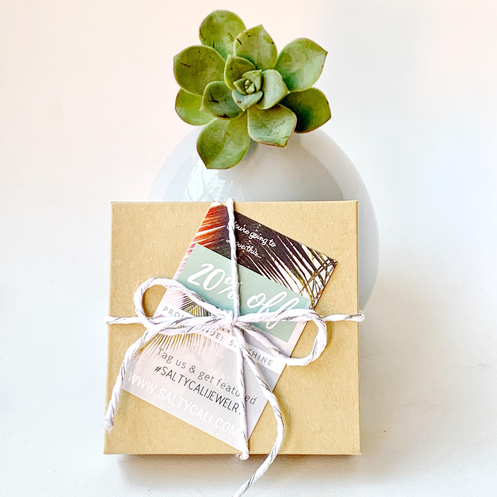 Simple Christmas Gift Wrapping Ideas - Reinvented Delaware